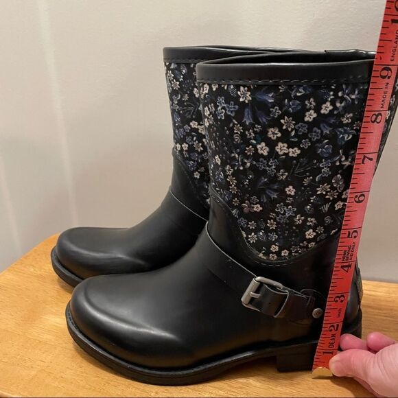 UGG SIVADA LIBERTY NAVY FLORAL WATERPROOF RAIN BOOTS - Picture 8 of 12